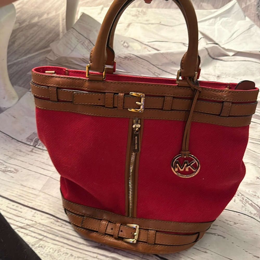 Michael Kors purse